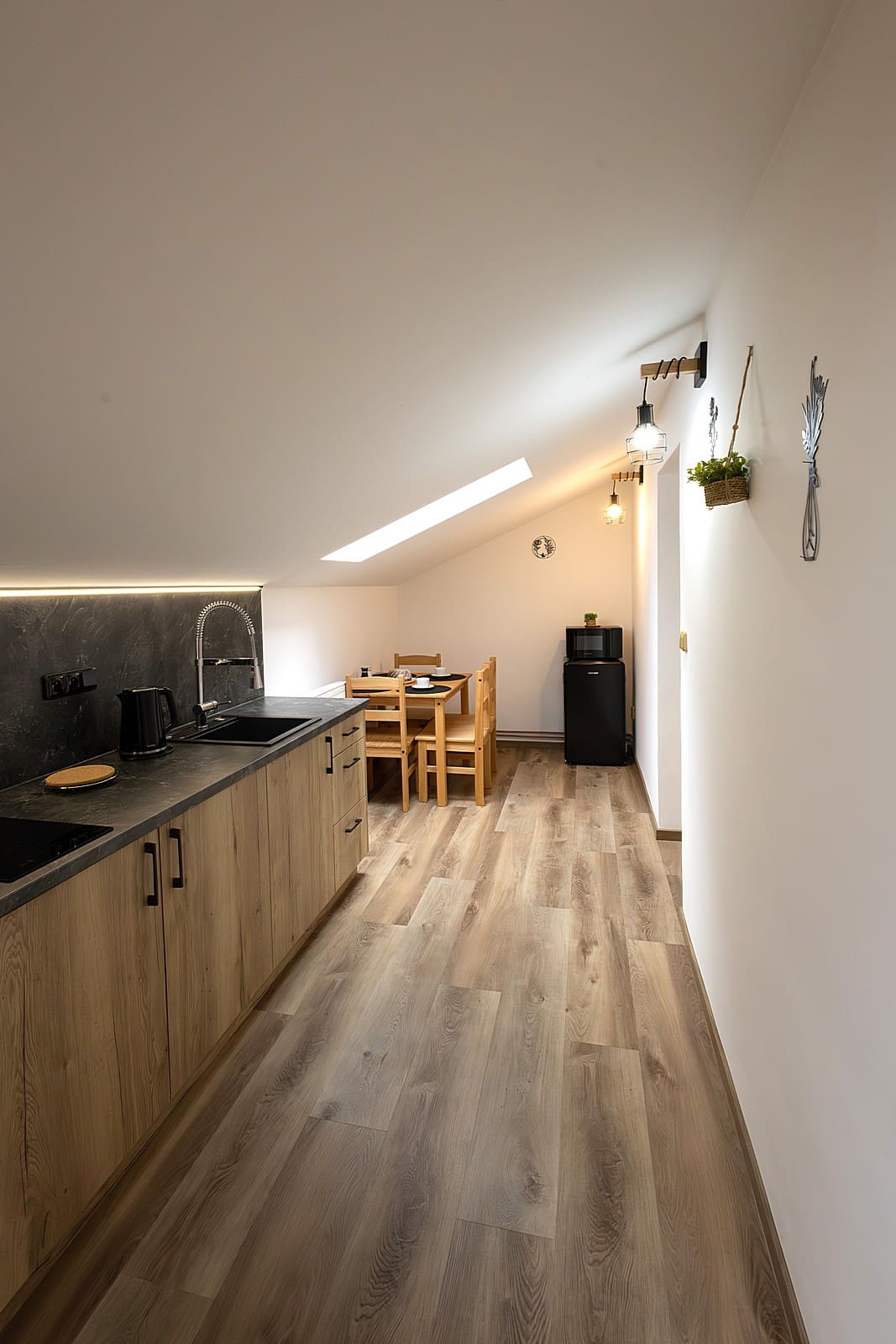 Apartmán č. 7 pro 5 osob s vlastní kuchyní — interiér
