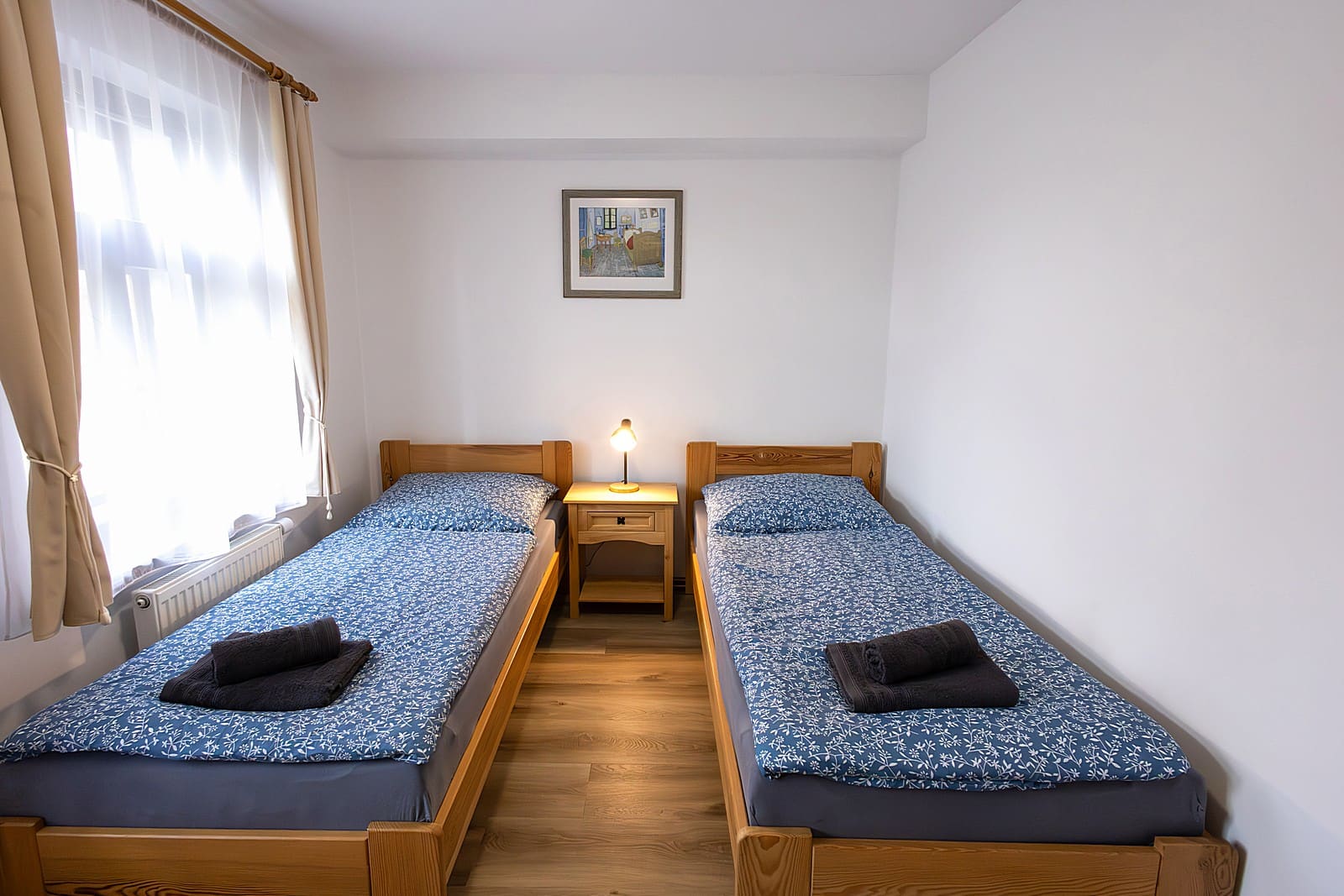 Pokoj č. 1 pro 5 osob se dvěma oddělenými ložnicemi — interiér